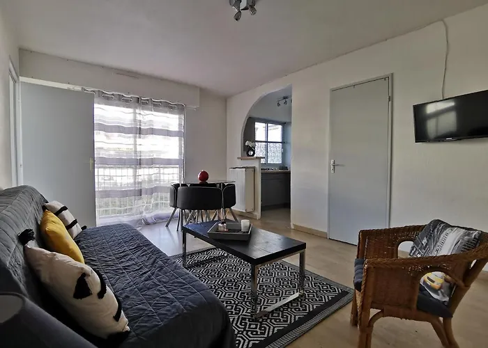 Grand De 33m² A 300m Des Plages شقة *