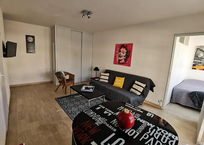 Grand De 33m² A 300m Des Plages شقة *